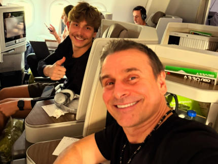 A cara do pai Murilo Rosa compartilha clique raro com