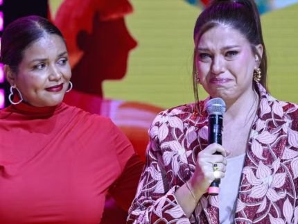 Amiga de Preta Gil se emociona em noite de homenagem