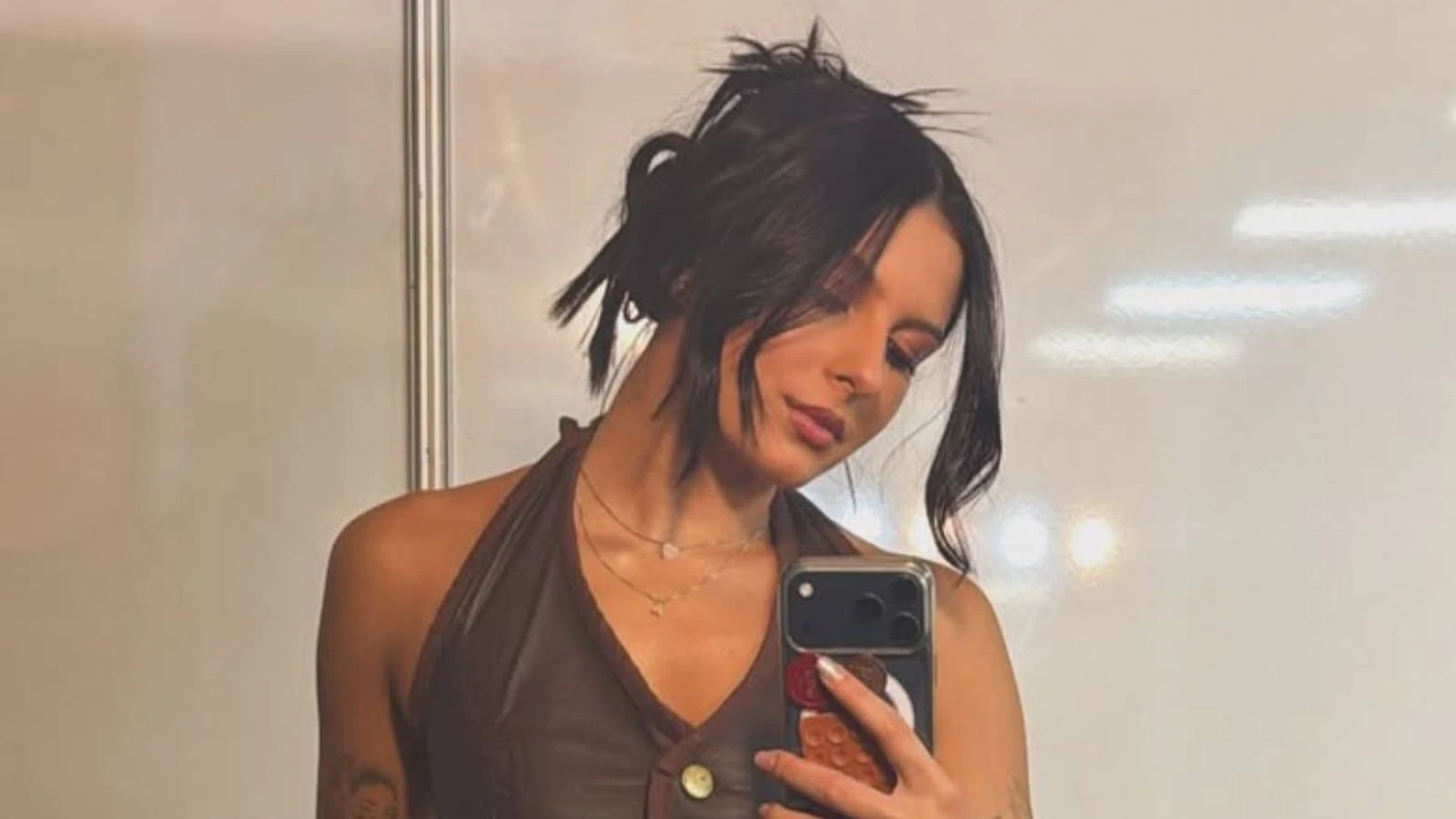 Ana Castela posa de biquini apos termino com Ze.webp