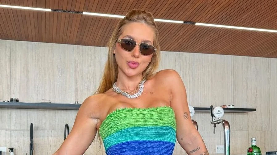 Apos Natal adiantado Virginia acorda de festanca na mansao.webp