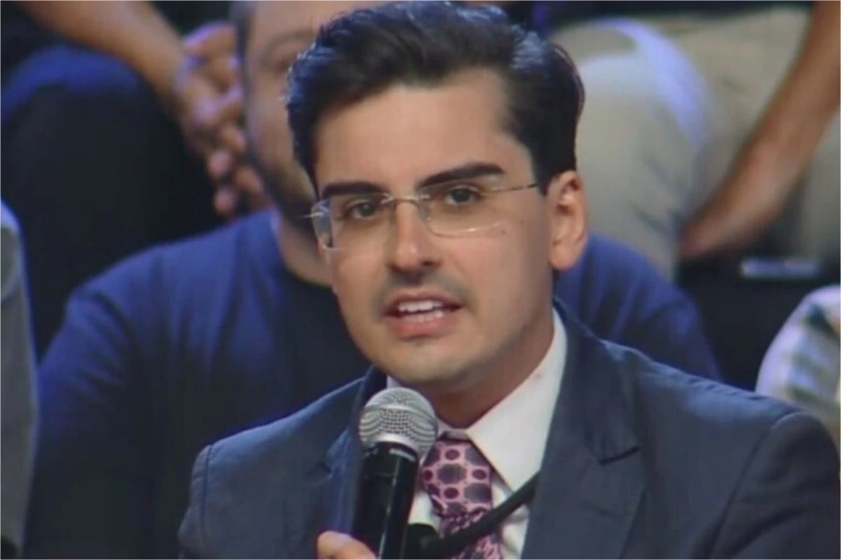 Apos faturar R 2 milhoes em A Fazenda 17 Dudu