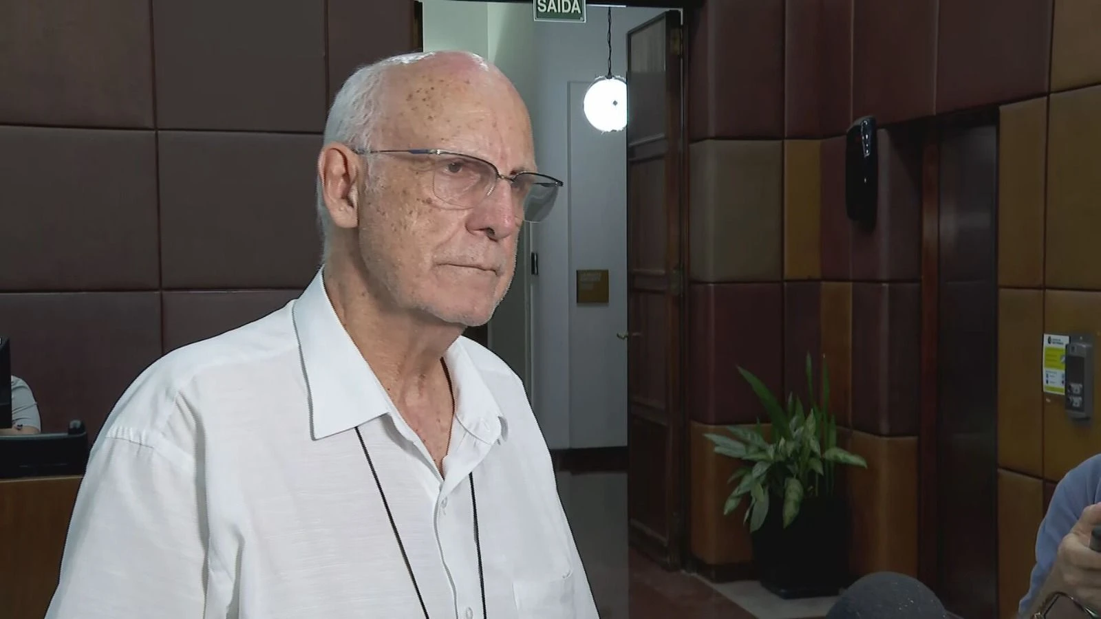 Arquidiocese de SP proibe transmissoes de missas de padre.webp