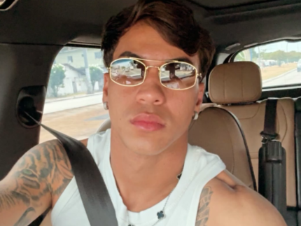 Artilheiro Kaio Jorge celebra 24 anos apos temporada historica no