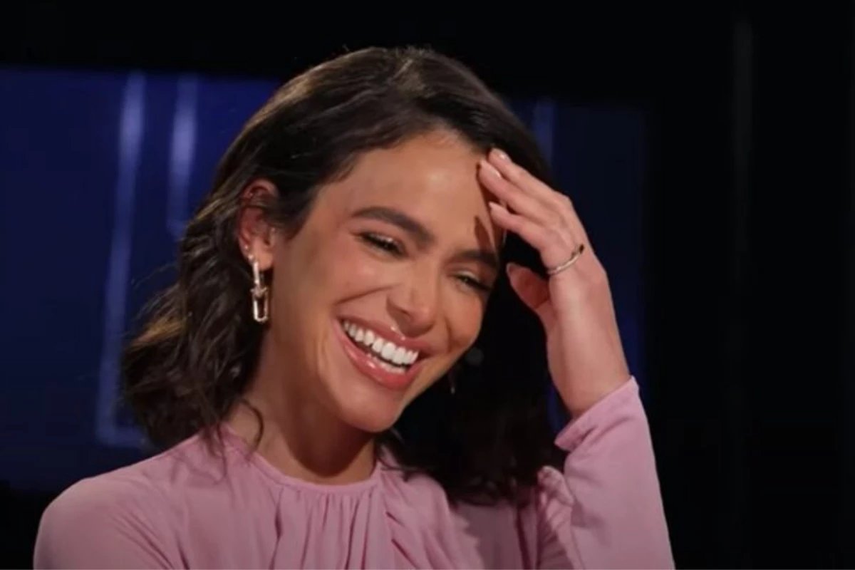 Bruna Marquezine abre o jogo sobre manter amizade com ex namorados