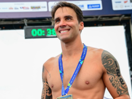 Ex marido de Ivete Sangalo conquista prova de natacao em Salvador