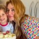 Fa tatua nome da filha de Virginia Fonseca e homenagem