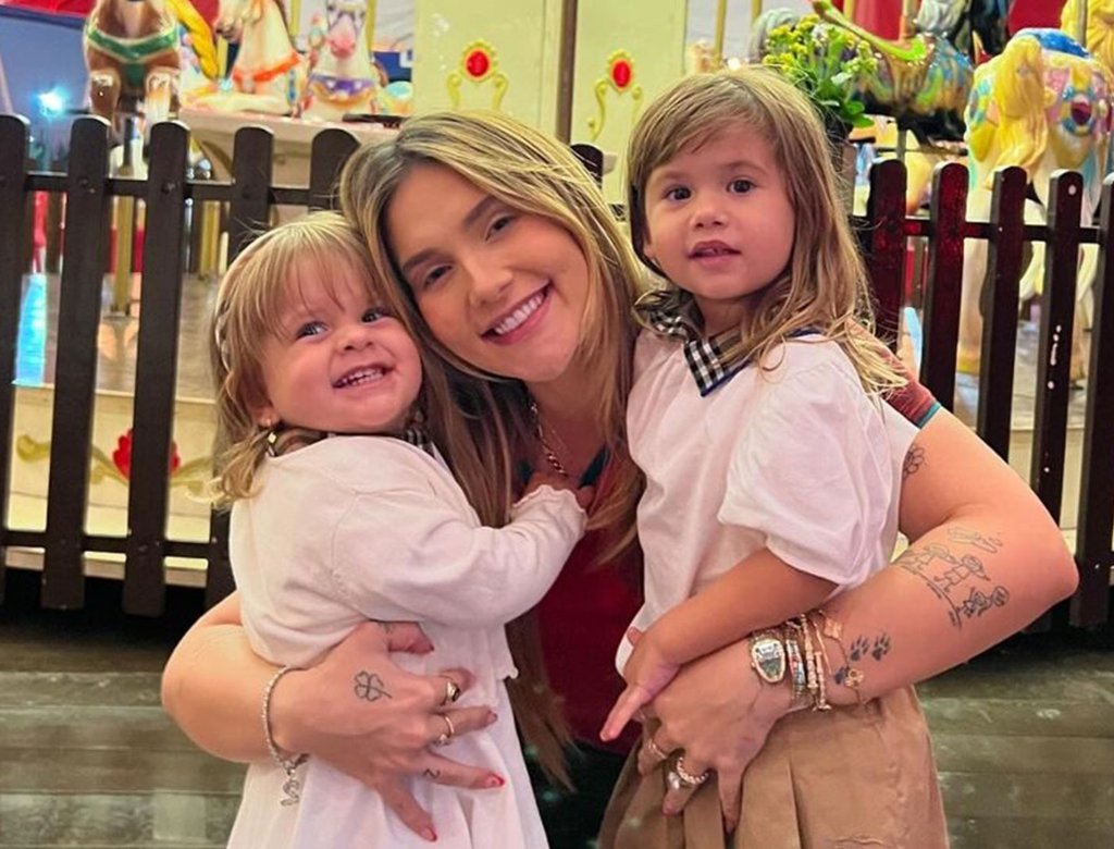 Filha de Virginia briga com a irma e mae toma