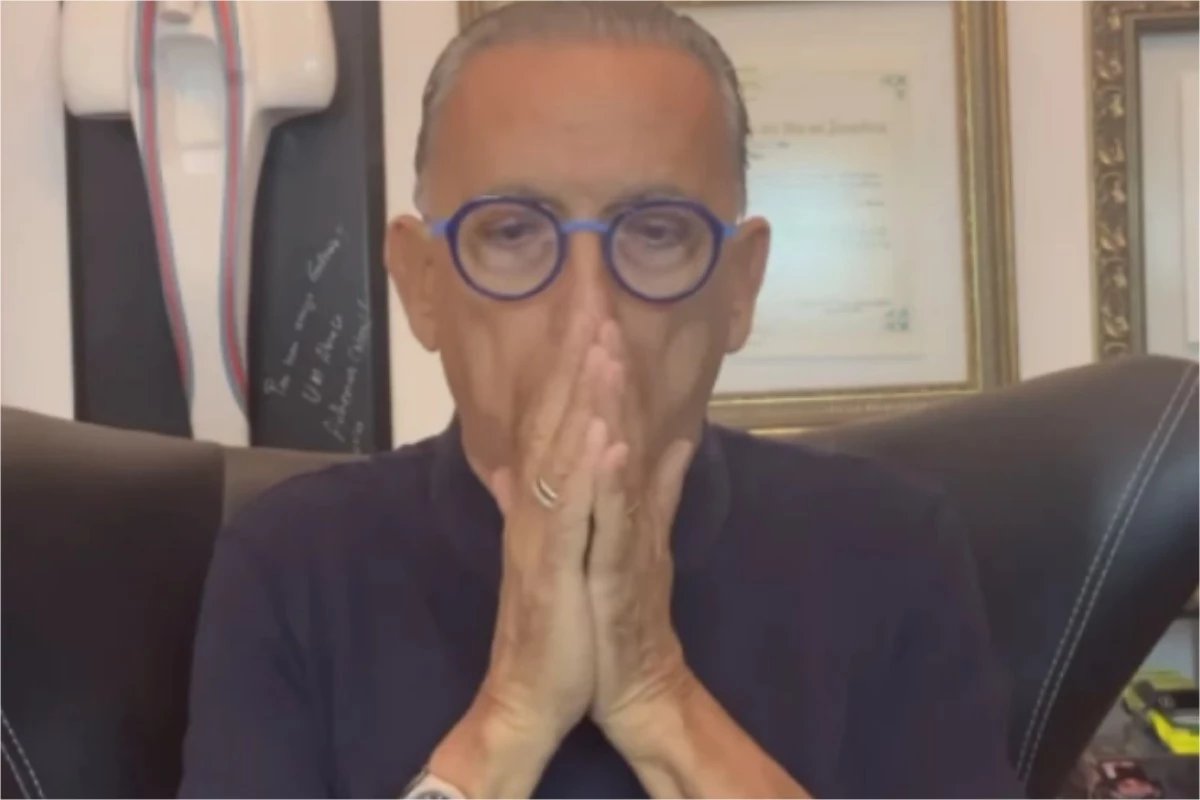 Galvao Bueno chega ao SBT e e recebido com pessima