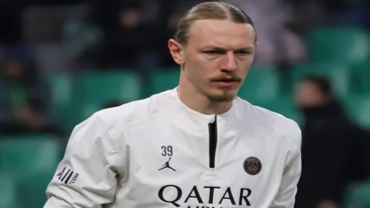 Goleiro do PSG usou toalha magica para enganar batedores e