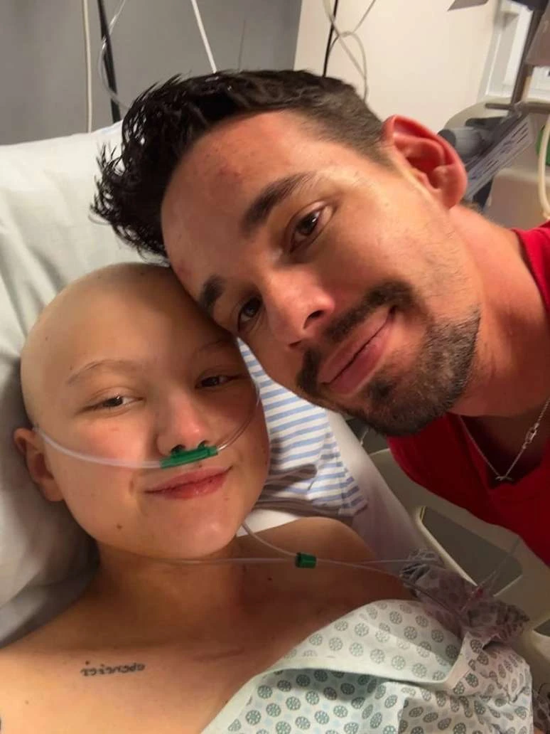 Isabel Veloso esta sedada e estavel e familia aguarda.webp