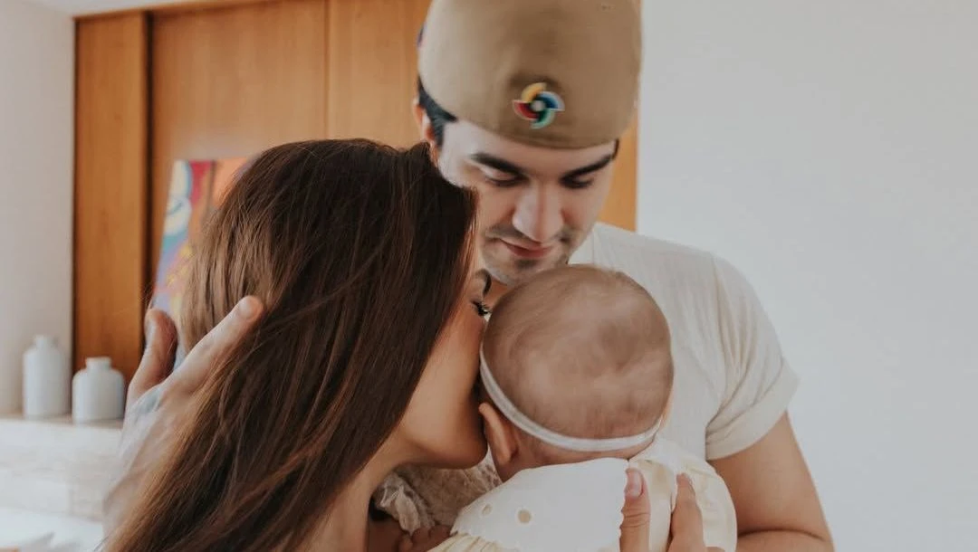 Jade Magalhaes celebra 1 ano da filha com Luan.webp