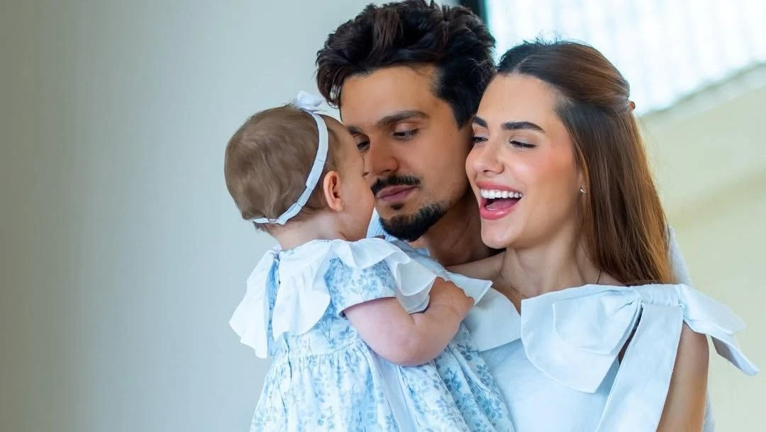 Luan Santana celebra primeiro aniversario da filha veja.webp