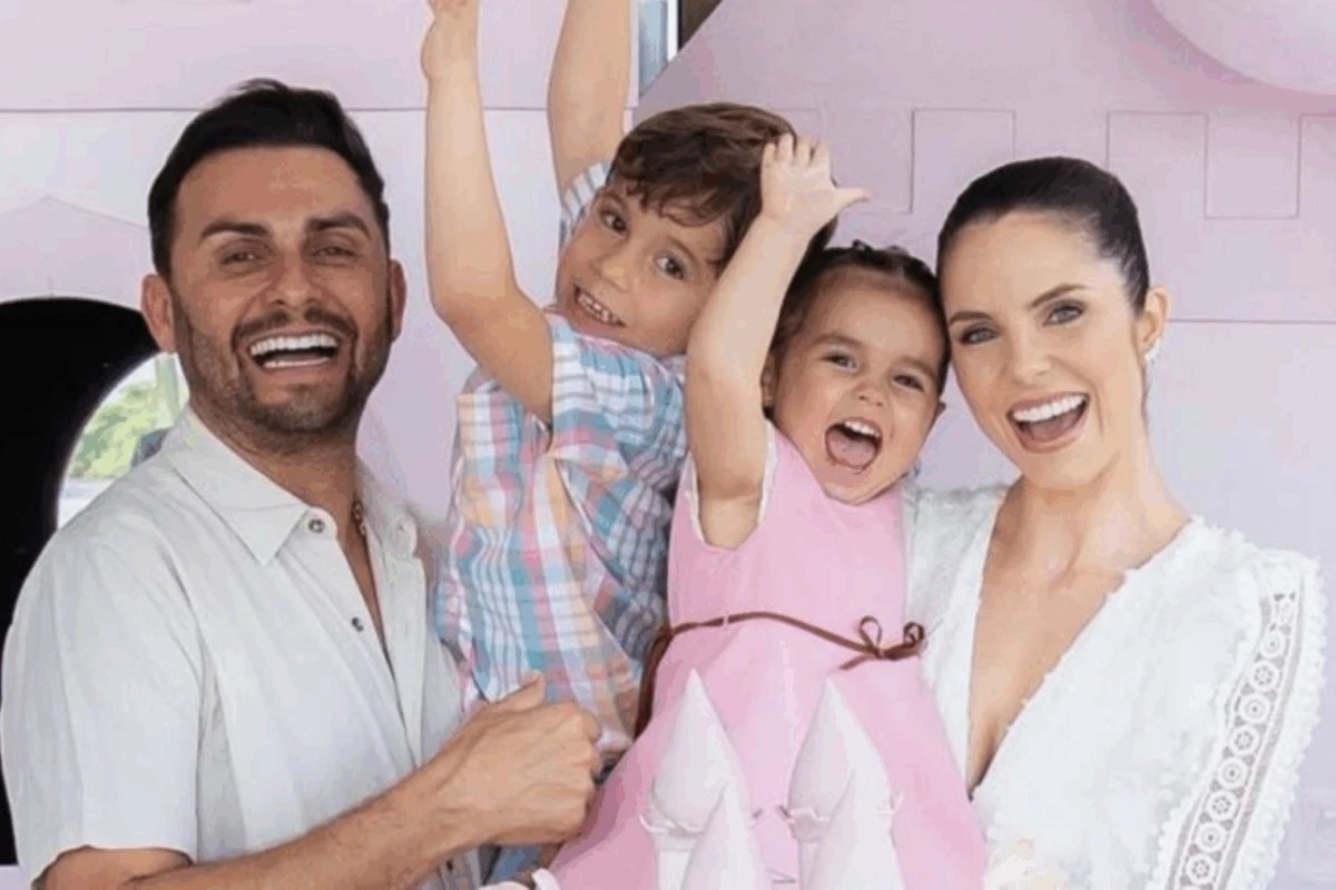 Mano Walter anuncia terceiro filho com Debora Silva apos perdas