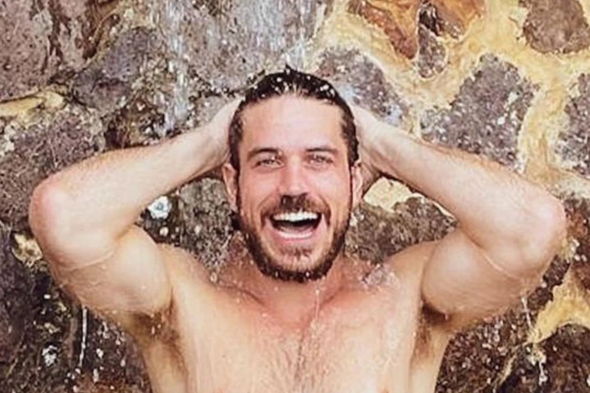 Marco Pigossi fala sobre vida escondendo sexualidade e revela crises