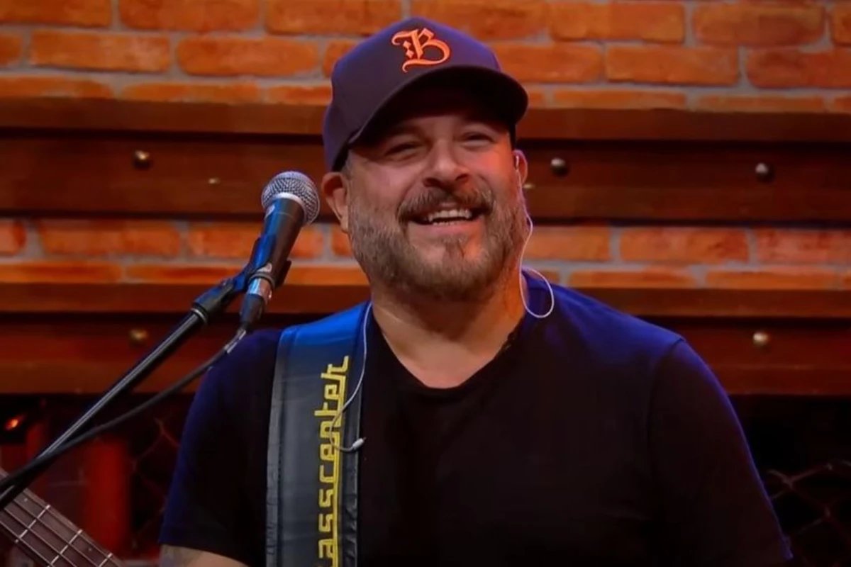 Mingau aparece em novos registros dois anos apos atentado e