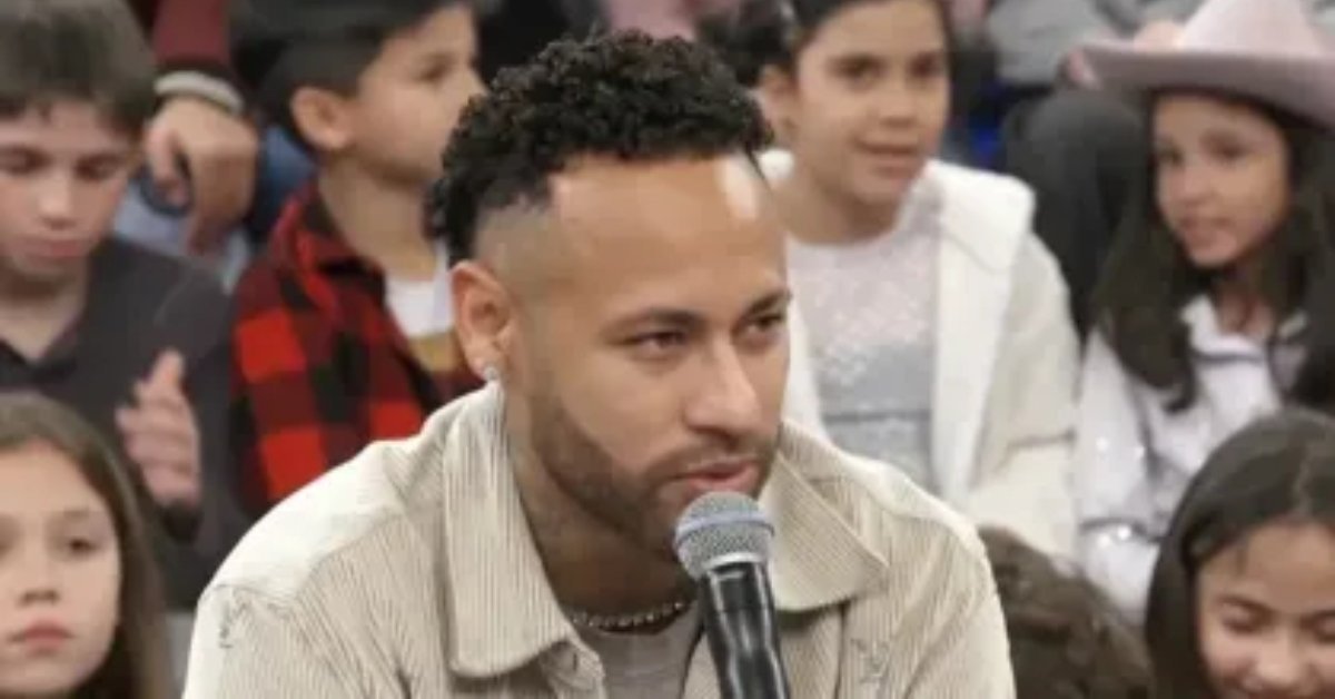 Neymar Jr rasga elogios a mae do filho primogenito ao