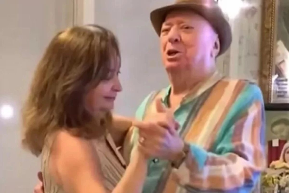 Raul Gil surge dancando com a filha e afasta boatos