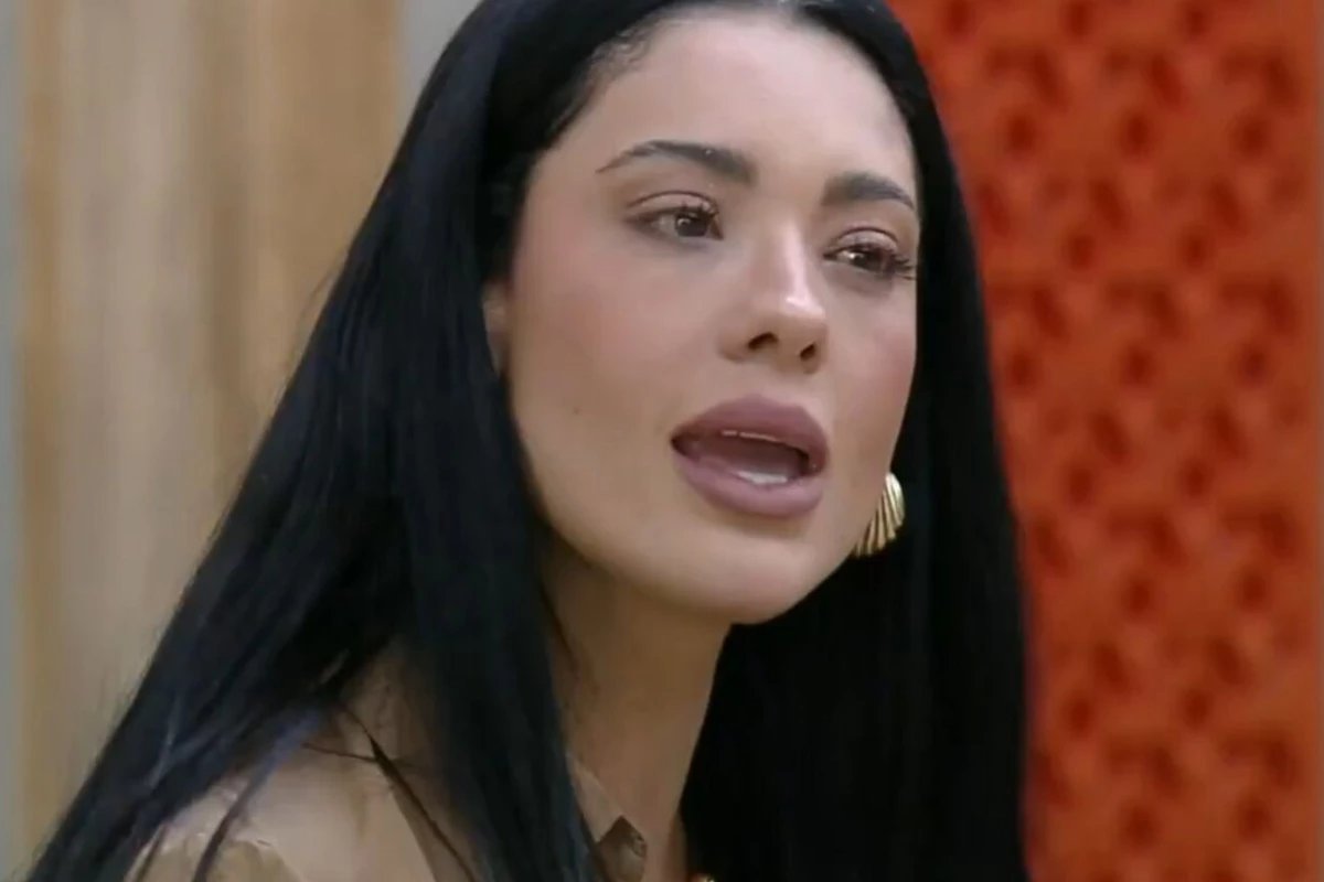 Rayane Figliuzzi perde titulo de musa da Vila Isabel apos