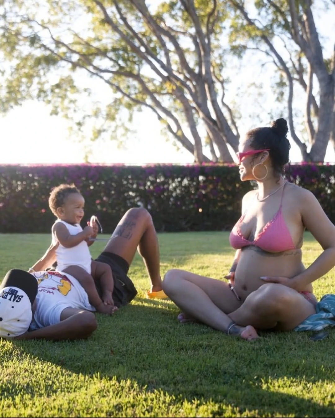 Rihanna celebra a independencia de Barbados e posta fotos.webp