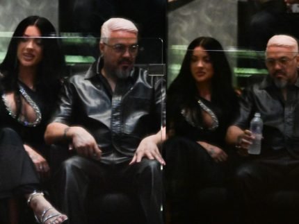 Romance no mar Belo e Rayane curtem cruzeiro do cantor