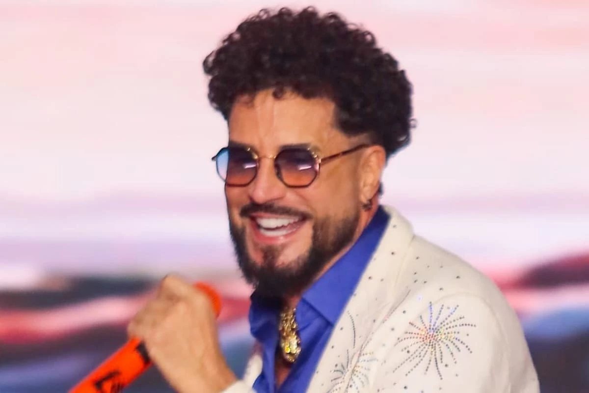 Saude de Latino quase impediu especial de fim de ano