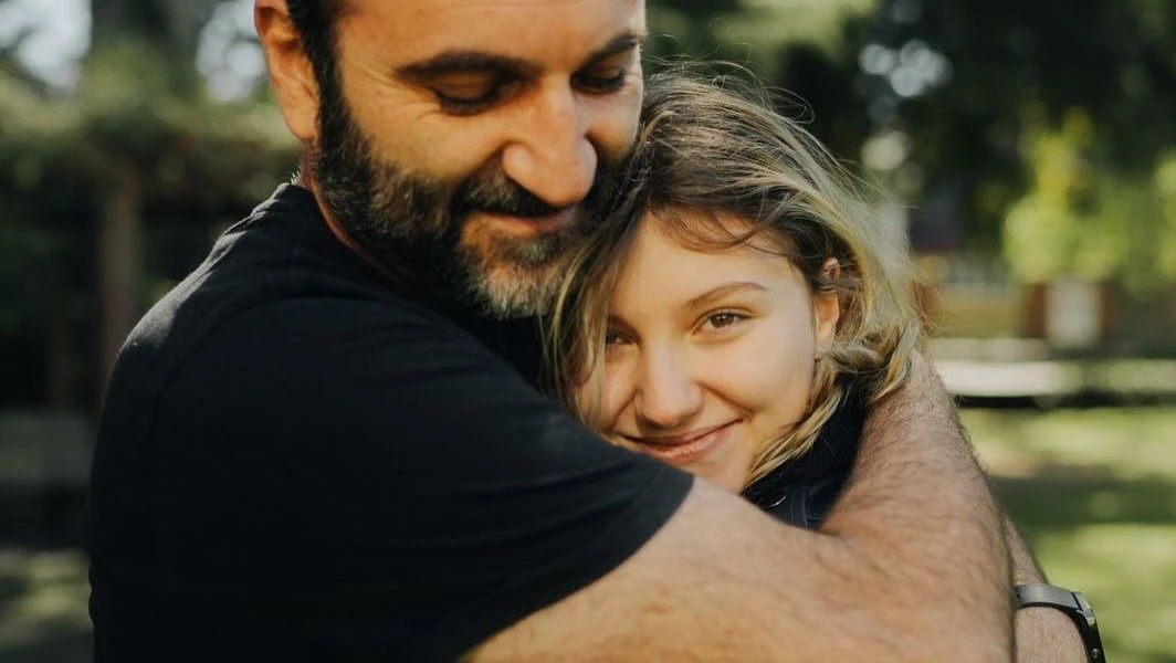 Senhor olha pela minha filha com teus olhos pede.webp