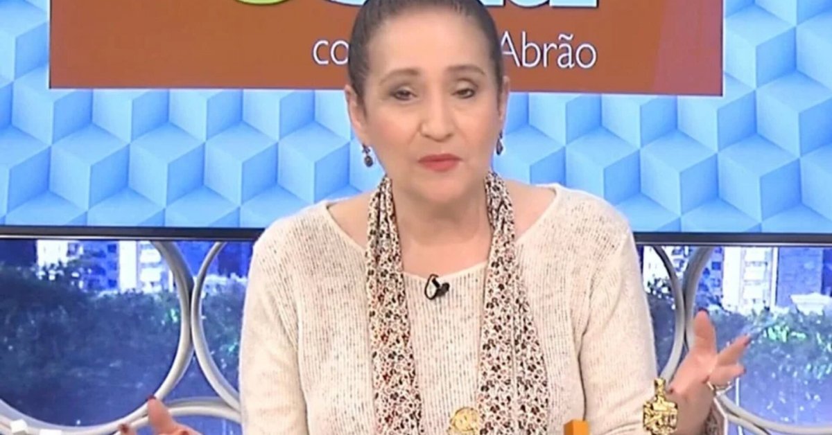 Sonia Abrao surpreende com despedida em programa na RedeTV Tchau