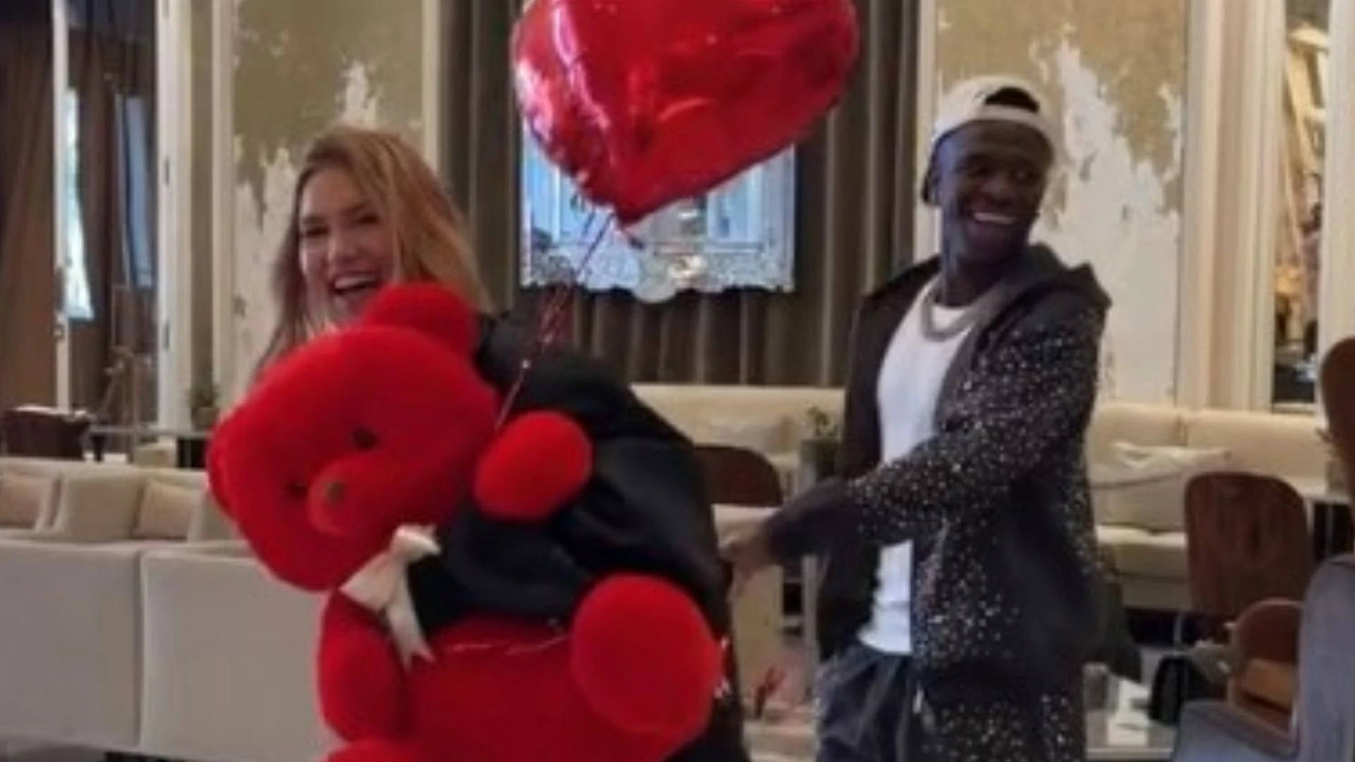 Virginia revela presente que ganhou no inicio da relacao.webp