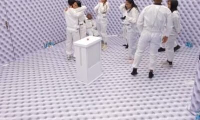 1768330601 Ricardinho aperta o botao vermelho e se torna o primeiro