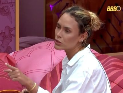 1769054957 Sarah diz que Ana Paula foi atras de Chaiany para