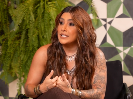 Apos anunciar gravidez Lauana Prado celebra revelacao em palco Lugar