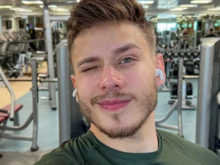 Apos ter fotos em site de acompanhantes no exterior affair