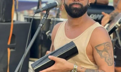 Cantor de pagode chegava a festa de aniversario do.webp