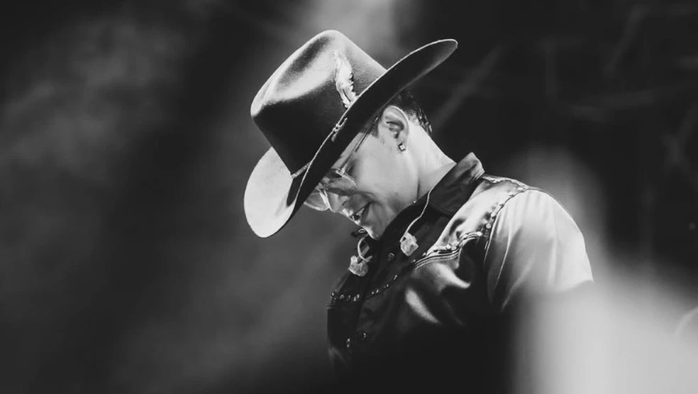 Celebridade no pais cantor colombiano Yeison Jimenez morre em.webp