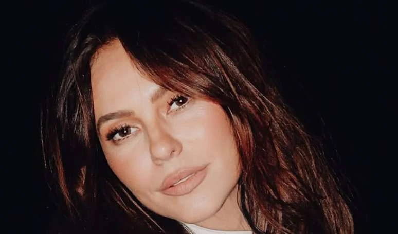 Diogo Nogueira foi voce Paolla Oliveira e surpreendida em.webp