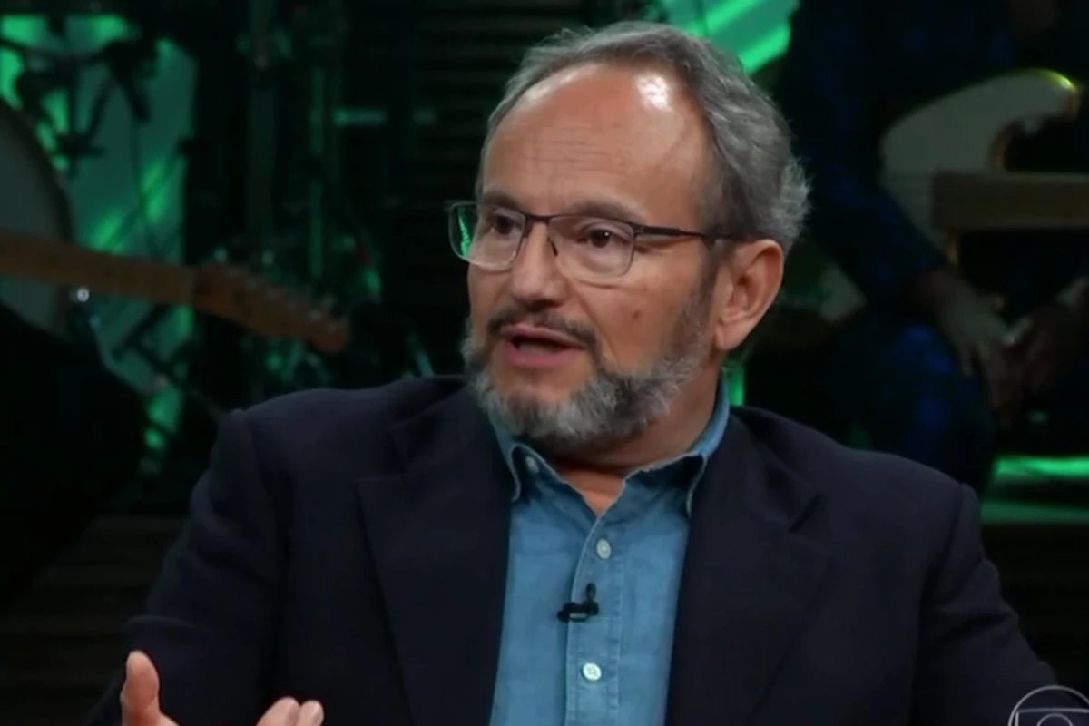 Ernesto Paglia assume o comando do Roda Viva jornalista celebra