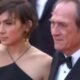 Familia de Tommy Lee Jones se pronuncia apos morte da