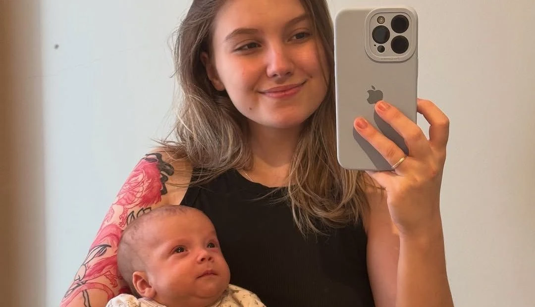 Filho de Isabel Veloso completou 1 ano em dezembro.webp