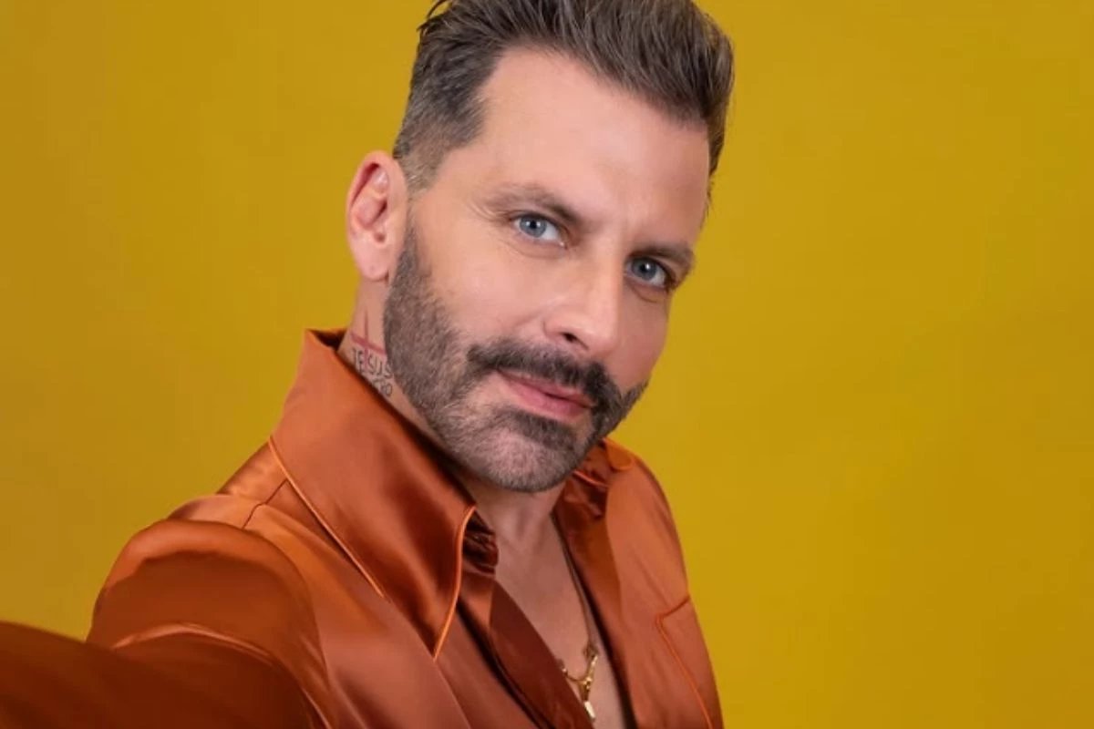 Filhos de Henri Castelli cresceram e o papai ja mostrou