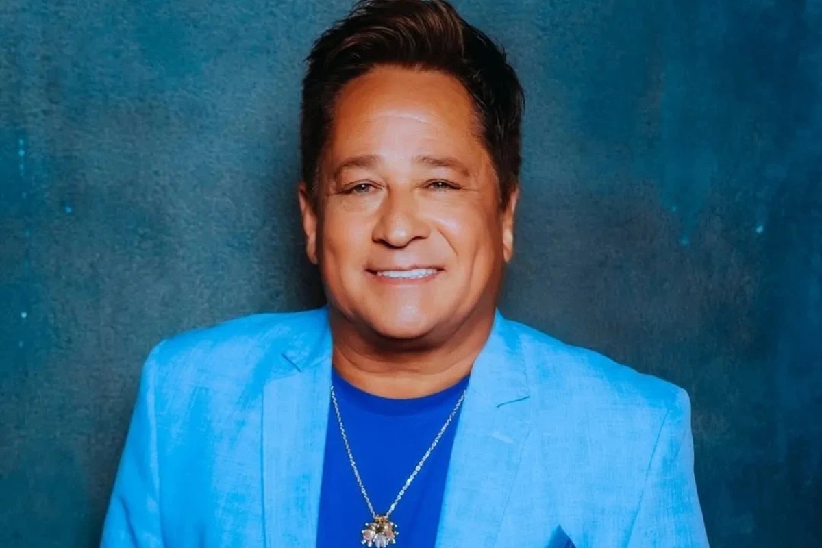 Foi essa cirurgia plastica que Leonardo fez na face que