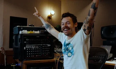 Harry Styles revela peca de roupa indispensavel para sua.webp