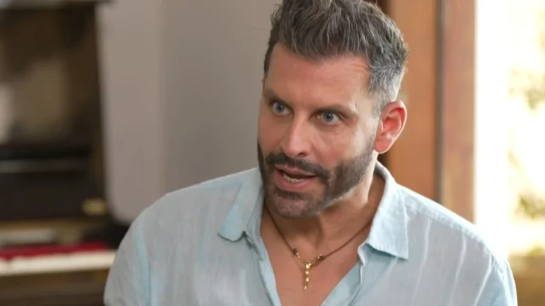 Henri Castelli muda discurso e nega que tome vinho toda.webp