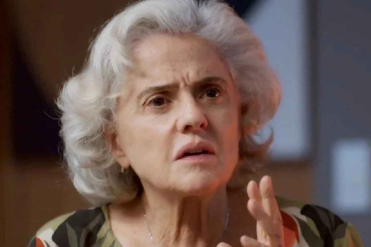 Marieta Severo vem a publico e fala na lata sobre