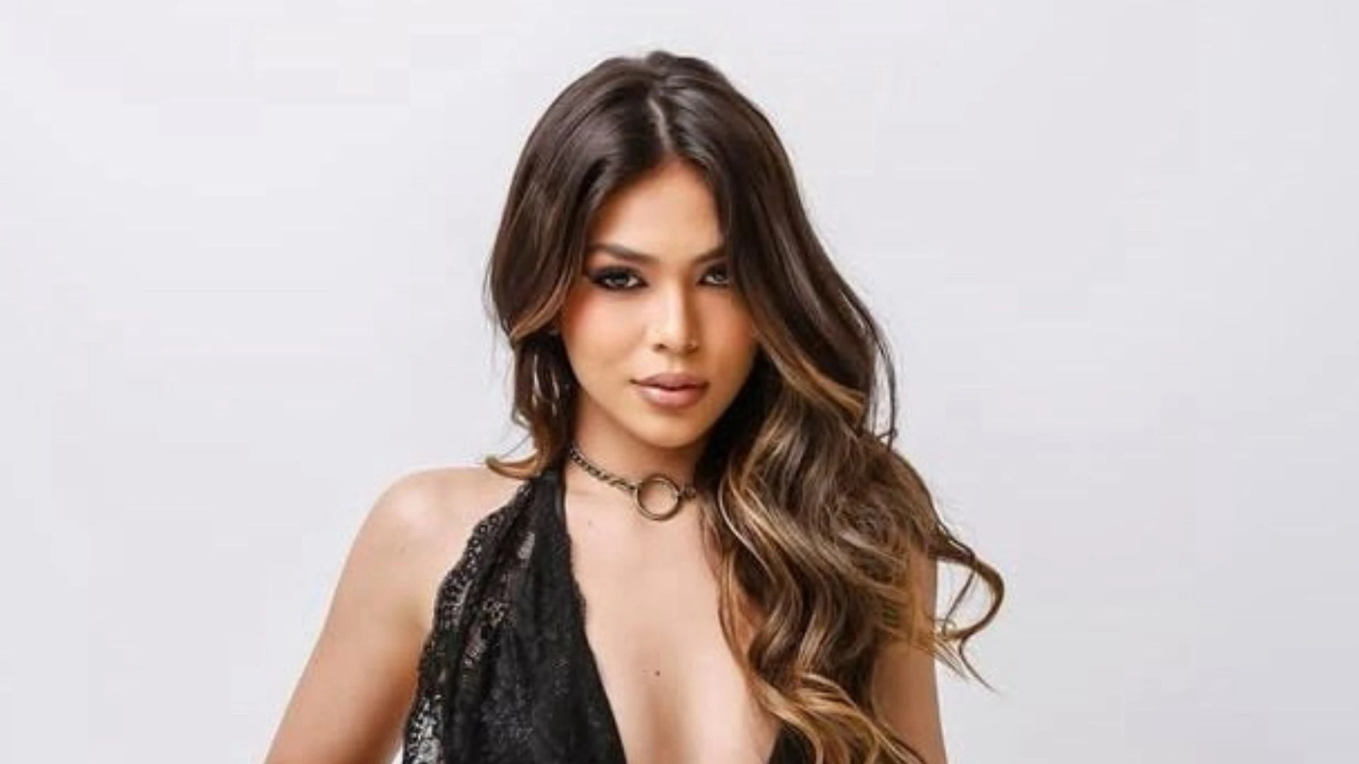 Melody esta internada com infeccao no estomago em Sao.webp