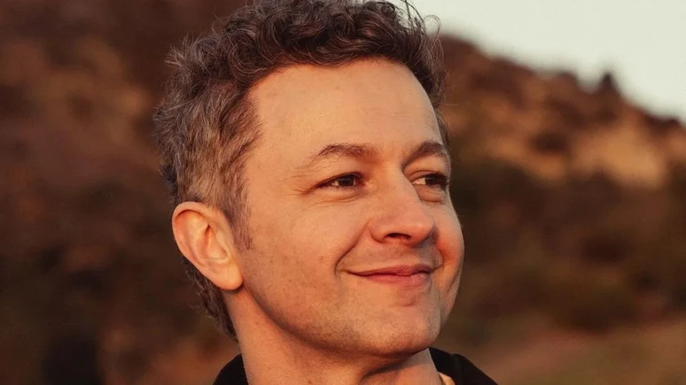 Namorada de Lucas Lima posta primeira foto com o.webp