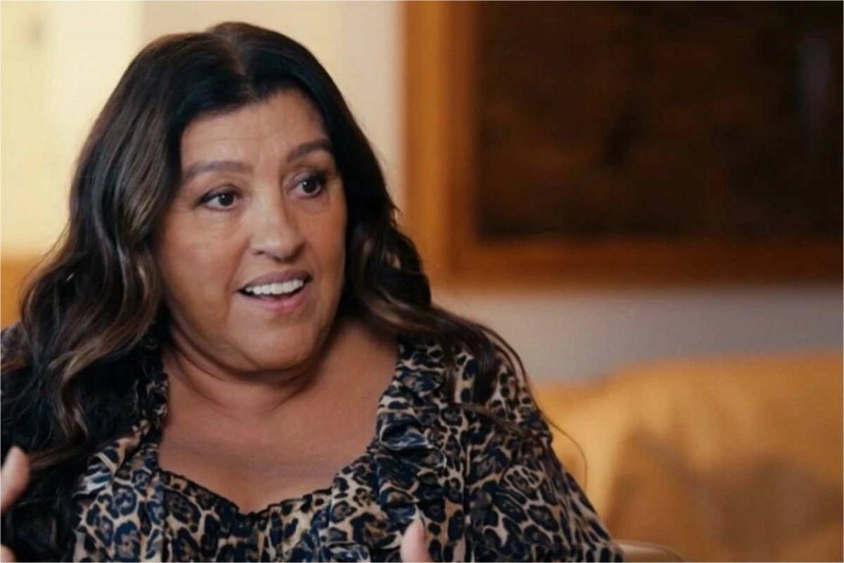 Regina Case lamenta a morte de amigos no decorrer de