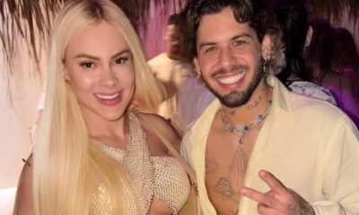 Saiba quem e a loira que aparece curtindo festa com