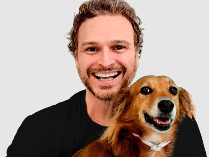 Saiba quem e o deputado flagrado em hotel com a