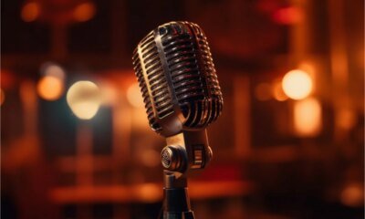 Video jornalista divulga imagens de cantor casado acompanhado de duas