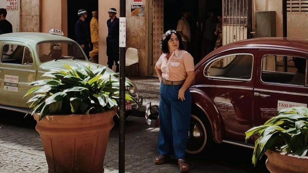 como foi a trajetoria da atriz de O Agente Secreto.webp